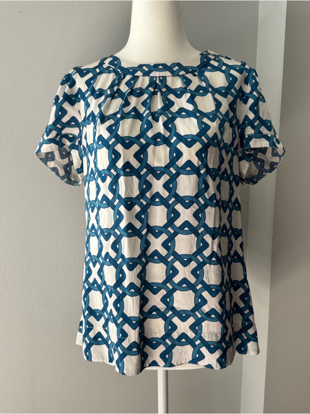 Y2K Banana Republic 100% silk geometric print nautical satin blouse size medium